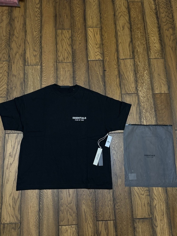 Fear of God Essentials Black Short Sleeve T-Shirt Size Medium Brand New
