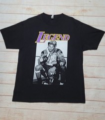 Kobe Bryant & Trophy “Legend” Black Graphic T-shirt ▪︎ Size Large