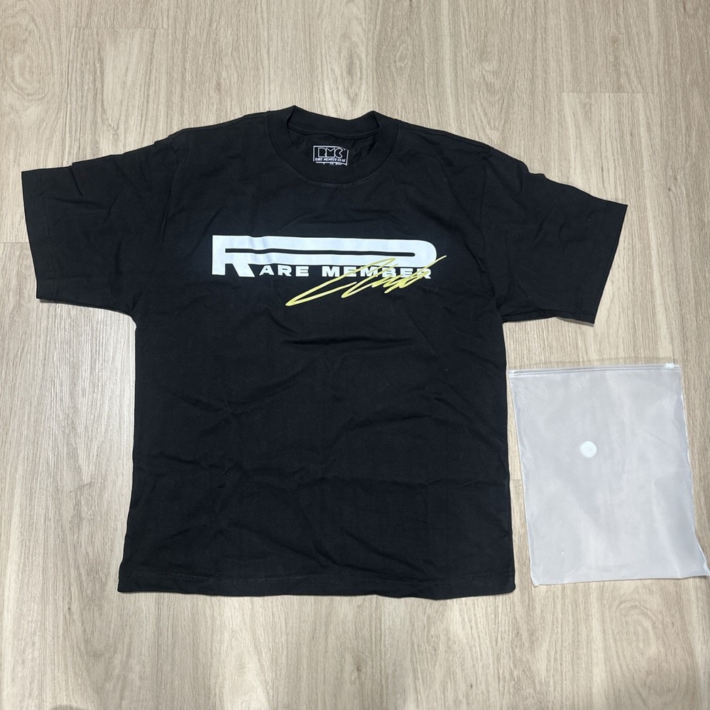 Rmcthebrand T-shirt size small ( boxy fit / true to size )