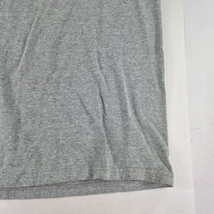 Here Fishy Fishy Embroidered Fishing Size XL Fruit Of The Loom T-Shirt Mens Gray