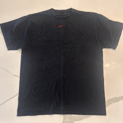 Vintage 90s /Y2K Nike Embroidered Centre Swoosh T-Shirt No Tag. XL