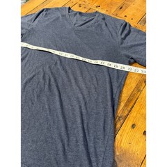 V Neck T Shirt Mens Large Blue Heathered Stretch Minimalist Preppy Neutral