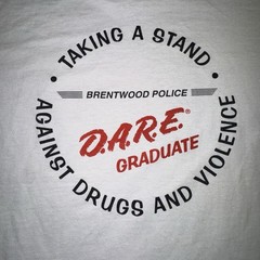 Vintage 2000s DARE To Resist Drugs & Violence TEE Men’s L Awareness Y2K