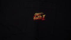 OFFICIAL CAPCOM STREET FIGHTER II LOGO ON POCKET T-SHIRT BLACK SIZE LARGE NWT