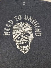 WAY TO CELEBRATE HALLOWEEN Mens T-Shirt SIZE L Short Sleeve Gray Graphic Tee