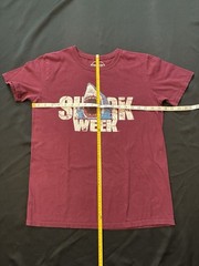 Shark Week Men’s T-Shirt Sz M Graphic Maroon Red Discovery Channel Store