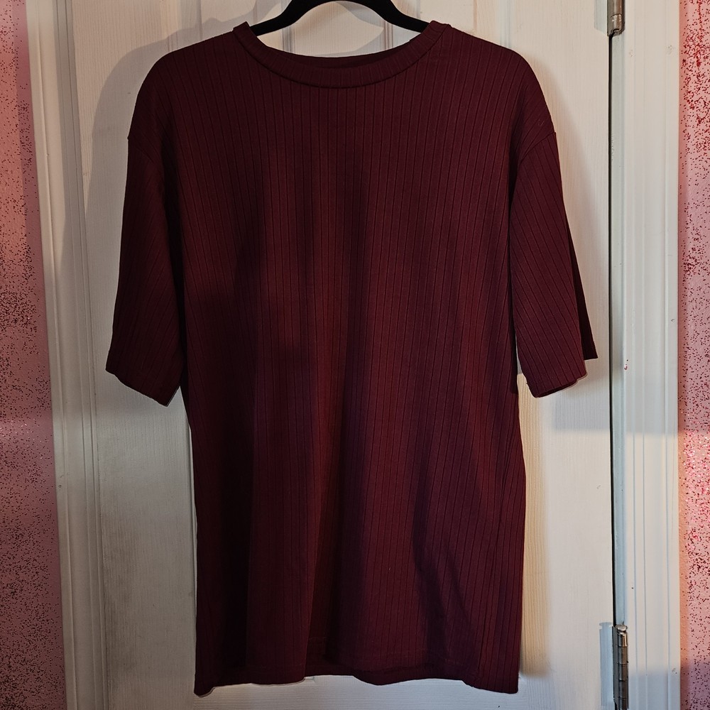 Burgundy Ribbed Short Sleeve Crewneck T-Shirt