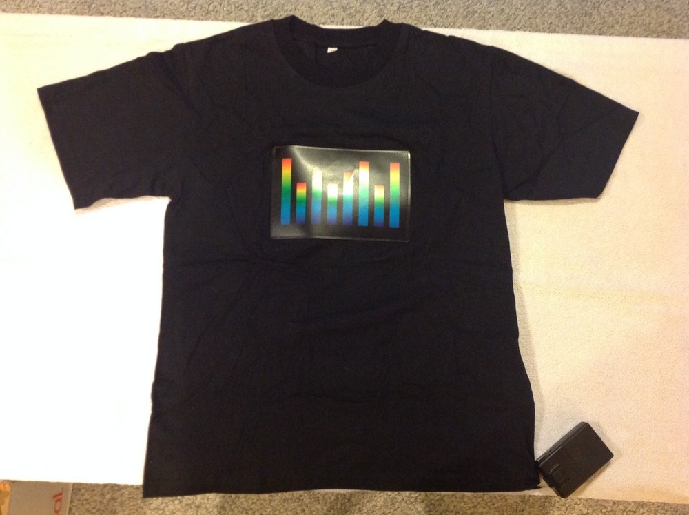 Sound Activated Light Up & Down Flashing Equalizer El Men’s T-shirt – Small