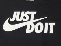 Nike Sportwear Just Do It Swoosh Graphic T-Shirt Black White Men’s L AR5006-011