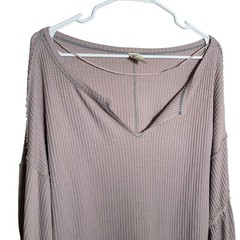 We The Free Blouse Women’s Medium Thermal V-Neck Bell Sleeve Boho Slouchy Shirt