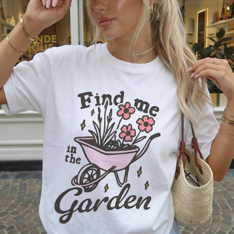 Comfort T-Shirt Find Me In The Garden