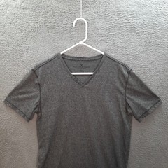 American Eagle Shirt Mens Medium Tall Gray Heather V Neck Preppy Workwear Casual