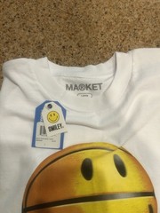 MARKET Smiley Graphic Print Crew Neck Men’s T-Shirt White Cotton Short Sleeve L