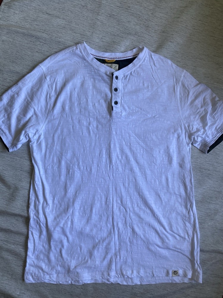 Free Planet Men’s White Henley T-Shirt XL USA Patch Cotton Short Sleeve NWOT