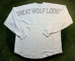 Great Wolf Lodge Spirit Jersey Long Sleeve Shirt Small Water Park NEW California