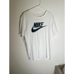 Nike XL white T-Shirt w/black Nike design-used good