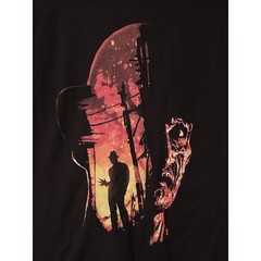 Nightmare On Elm Street Unisex T-Shirt – Freddy Silhouette and Fiery Face Sz M