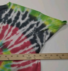 New Tie Dye Men’s T-Shirt Medium Green Red Multicolor Summer Swirl Spiral