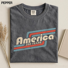 Patriotic 250 Years USA T-Shirt Vintage American Flag Independence Day Tee