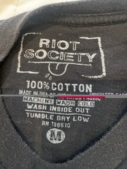 Riot Society Black shirt sleeve Aloha Tshirt size Medium