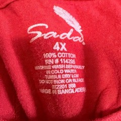 Men’s 4XL Sweater and T shirt Bundle EUC/NWT Graphic Plus Size