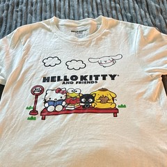 Hello Kitty and Friends by Sanrio White Graphic Tee Short Sleeve Crew Neck M