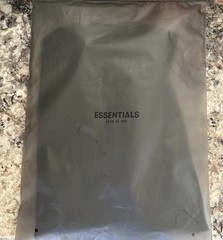 BNIB w/TAG ESSENTIALS FEAR OF GOD T SHIRT-size XXS-Stretch Limo-Oversized!