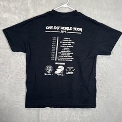 A1 Metal God One Day World Tour 2019 T Shirt Adult XL (Fits L) Black Mens
