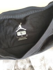 Sz Large Jordan Bred Nike Daily Essentials Sneaker head Men’s Black T-Shirt