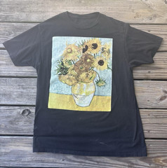 Vincent van Gogh Sunflowers Men’s Black Graphic Short Sleeve Crew Neck Tee L/G