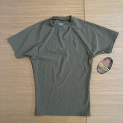 Dri-Duke Men’s Size M Moisture Control Compression USGI Military Tan T-Shirt