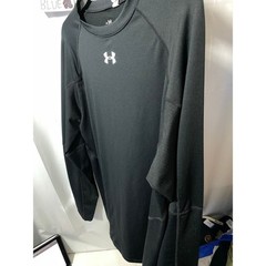 UNDER ARMOUR HEATGEAR SHIRT — Black Loose Fit Long Sleeve Men’s Large