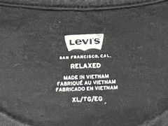 Levi’s 501 Men’s XL Black Front Embroidered Logo T-Shirt