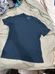 Men’s Tshirt lot Various Brands Various colors Sizes xl and l