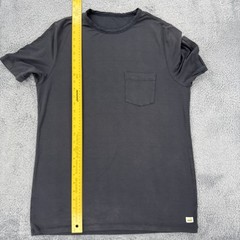 Vuori Feather Pocket Tee Men’s Large Gray Stretch Activewear Stretch