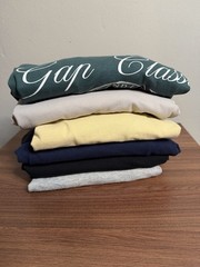 Men’s Gap Tee Shirts – 6 Tees – Assorted Colors – Size Small