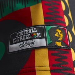 adidas Originals Men’s Jamaica x Bob Marley Trefoil T-Shirt KS2679