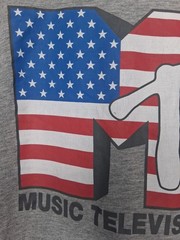 MTV Music Television T-Shirt USA American Flag Print Tee Large (42/44)