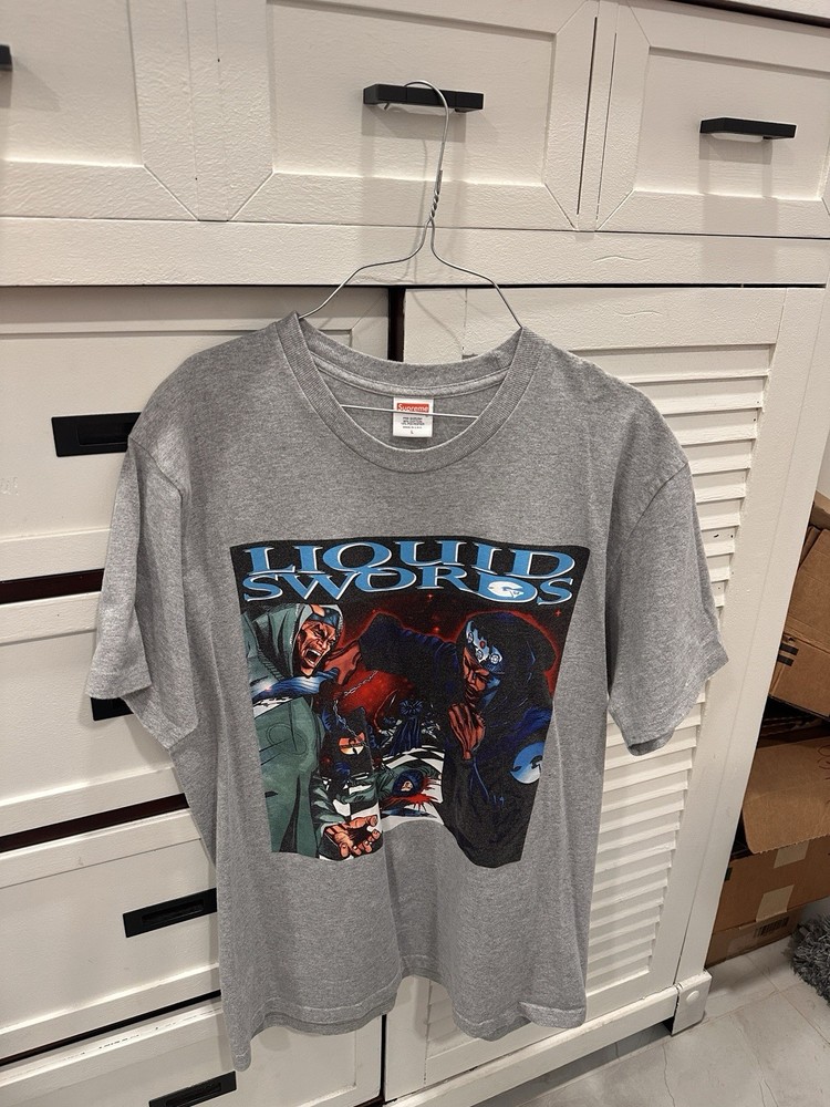 Supreme Liquid Swords Tee FW18 NWT Size LARGE Heather Grey s/s 100% Authentic