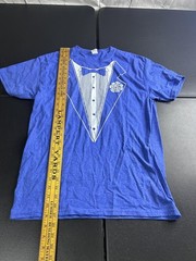 Tuxedo Shirt Mens Medium Blue Graphic Novelty Costume Tee Fruit of the Loom