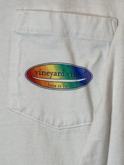 Vineyard Vines Love Is Love Shirt Large Preowned Pride LGBTQ Surfboard BG3