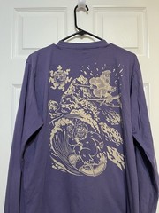 Mountain Hardware Men’s Large Long Sleeve Tshirt Purple Sasquatch Surfing Logo
