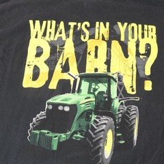 John Deere Shirt Mens Extra Large Black Tractor Graphic What’s In Your Barn Tee