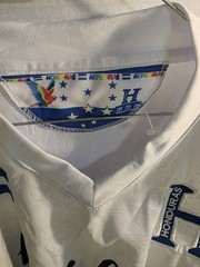 Unixes Multicolor T Shirt Sz. M Natural Honduras Parrot Birds. C.60.