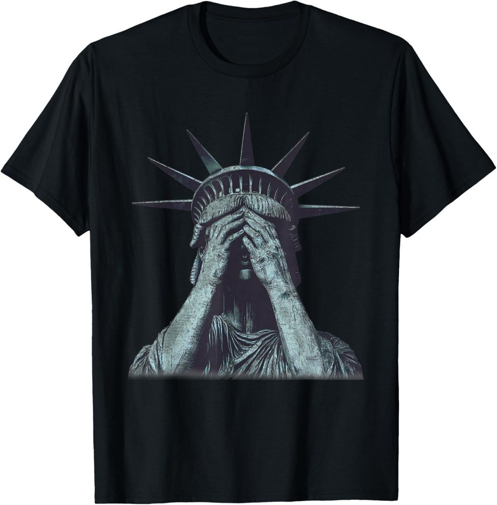 Statue of Liberty Weeping Distressed Cry America Statue USA T-Shirt