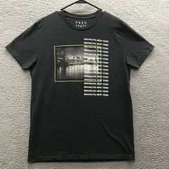 Brooklyn New York Graphic Men’s Short Sleeve T Shirt Charcoal Size M