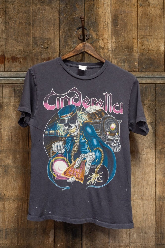 Vintage Cinderella rock tour concert short sleeve black color shirt KV36235