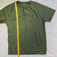 American Eagle Men’s Green Short Sleeve Athletic Fit Henley Shirt Size L