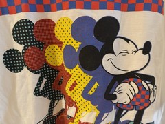 Disney Mickey Mouse ’80s Flashback T-Shirt – Adults Size: XL New with Tags