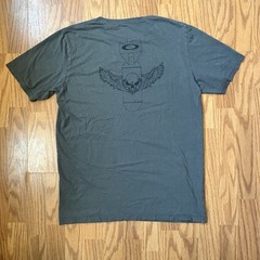 Oakley dark grey t-shirt with skull design. Mens Size L